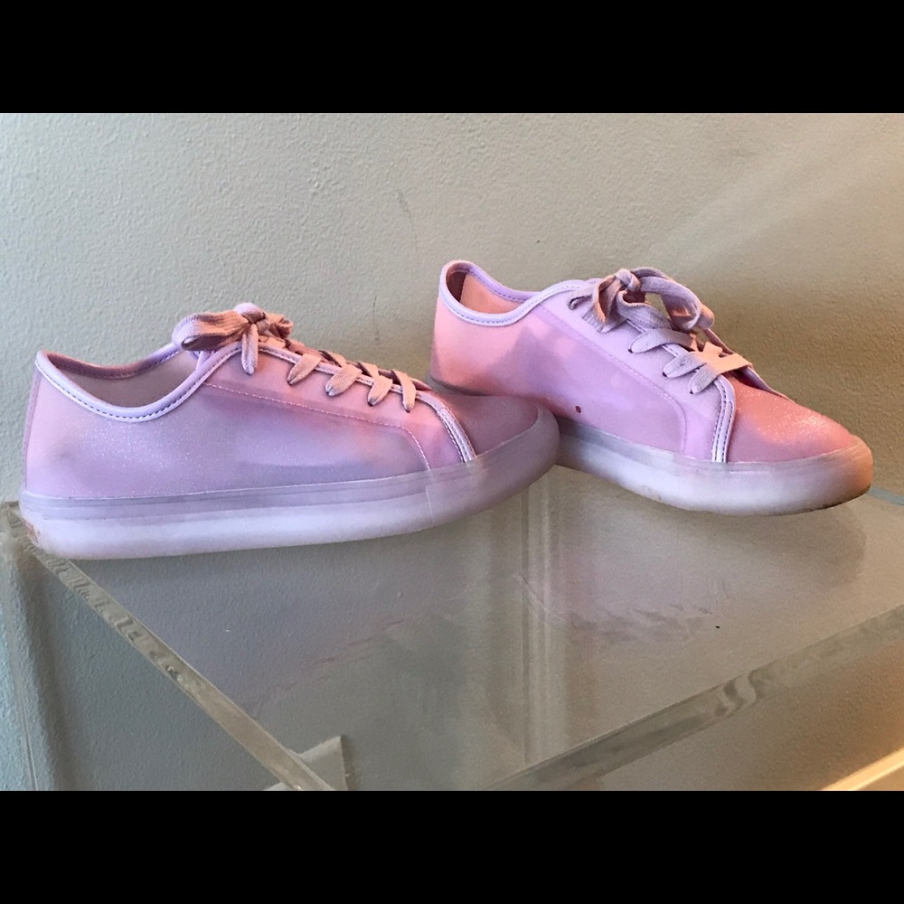 Katy Perry Sneaks